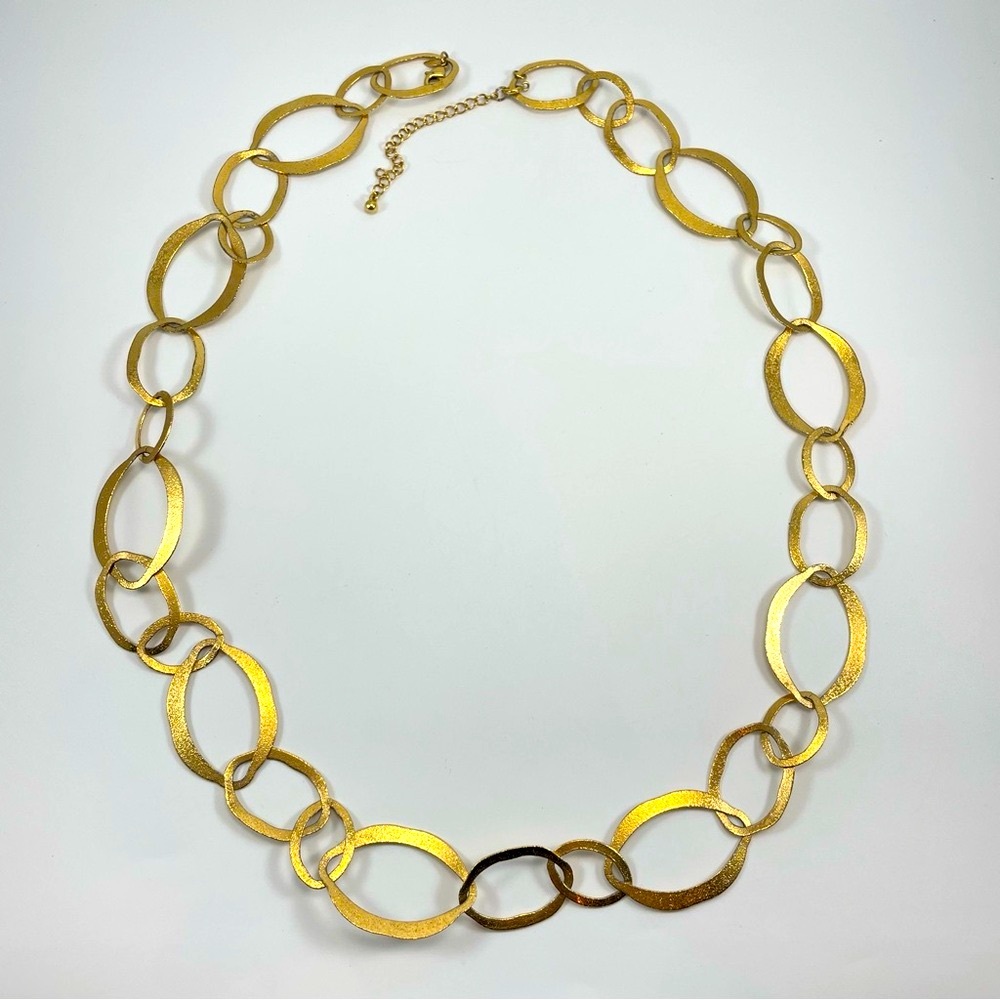 Gold Tone Vintage Avon large Oval Link Chain Necklace, 31” with a 3" extender,